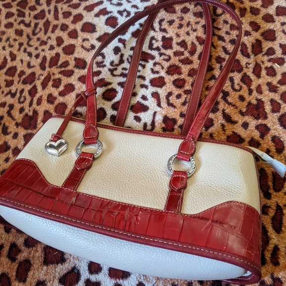 Brighton Vintage Leather Bag - Picture 7 of 9